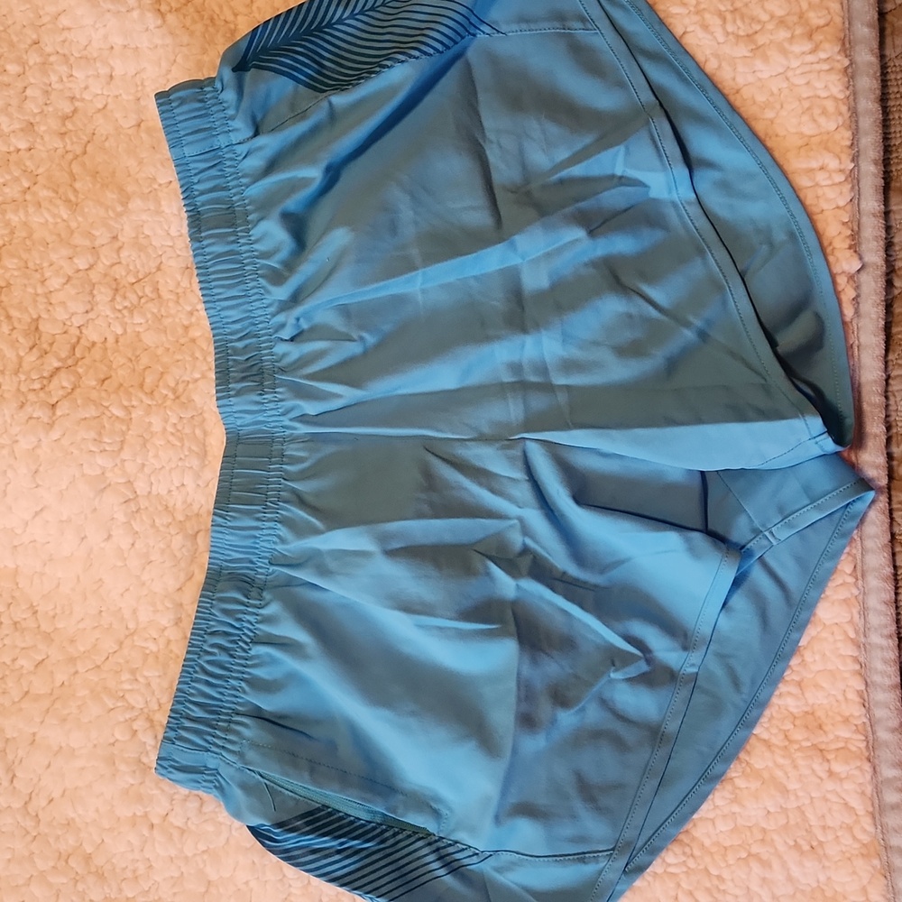 NWOT Oiselle OG distance shorts